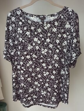 Ann Taylor Factory Black Floral Short Sleeve Mixed Media Top Large